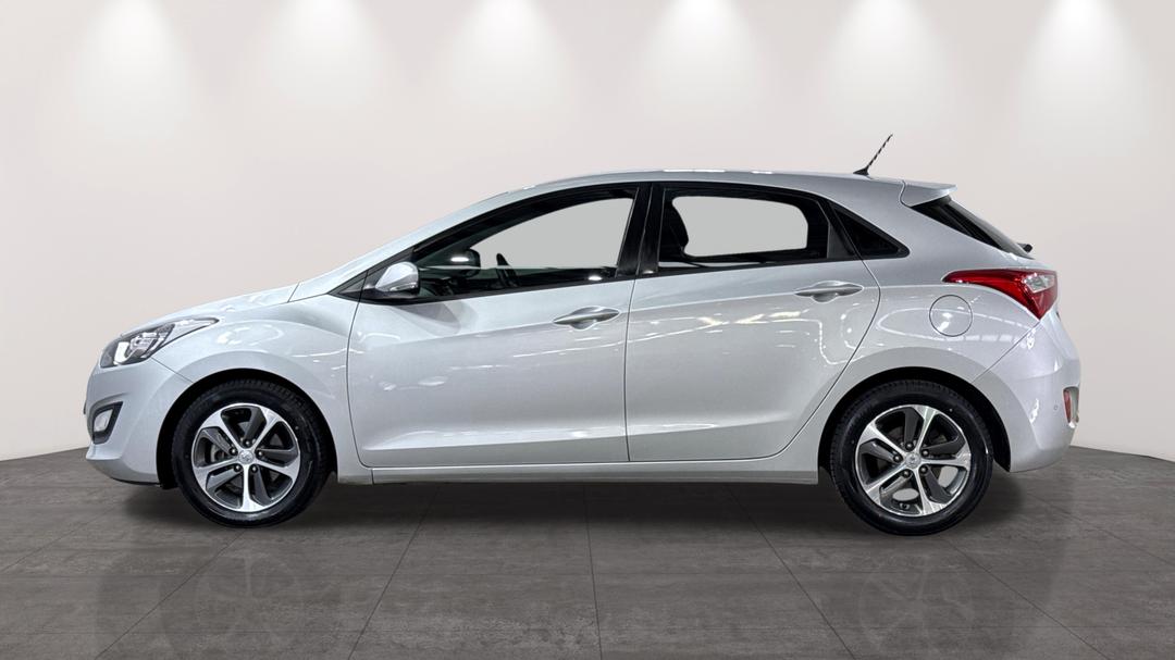 2016 Hyundai i30 Active X, Automatic, 124970 km, Left Side View