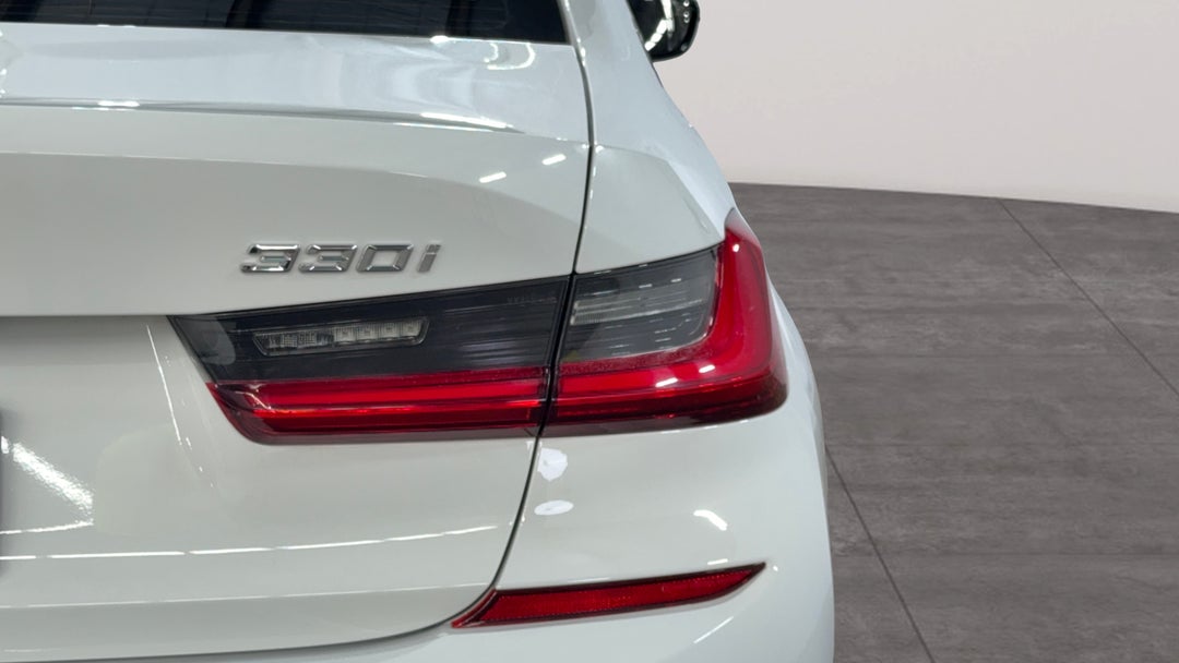 Badge (Boot Right Side)