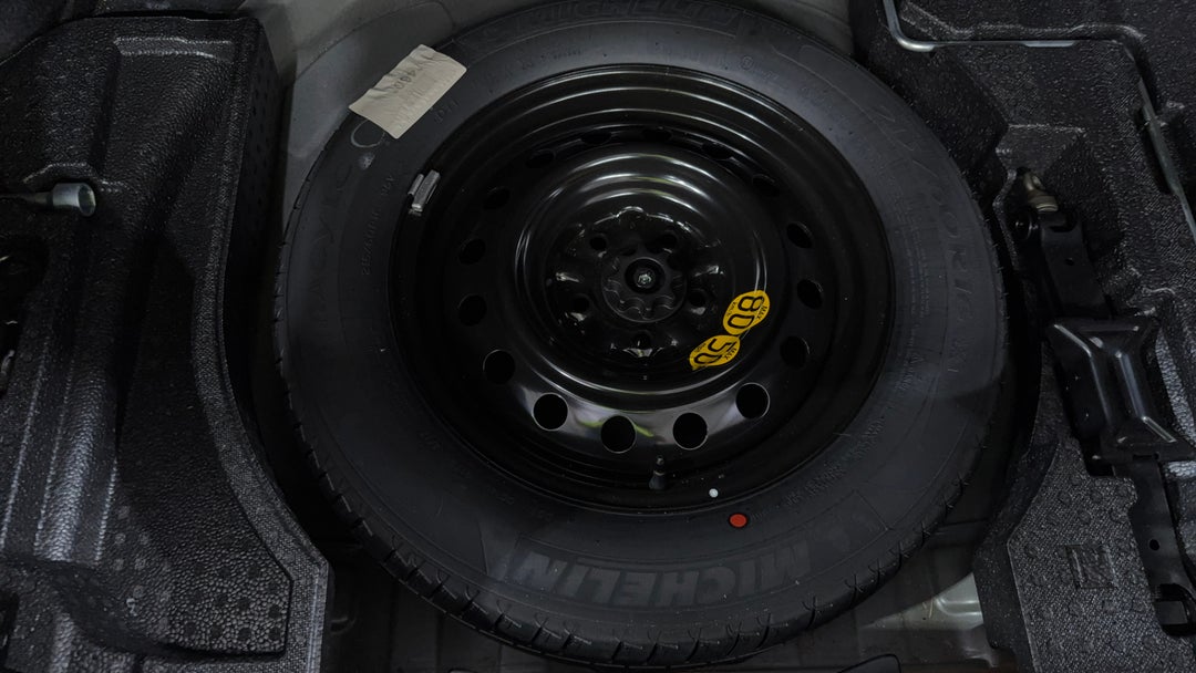 2017 Toyota Camry Rz S.e., Automatic, 47431 km, Spare Wheel