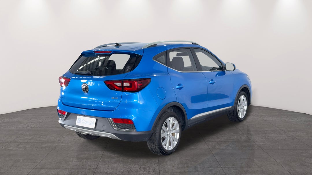 Right Back Diagonal (45- Degree) View