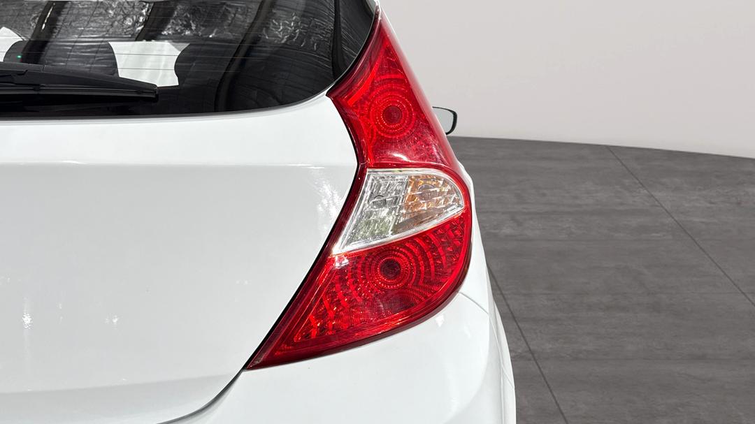 2016 Hyundai Accent Active, Automatic, 78551 km, Badge (Boot Right Side)