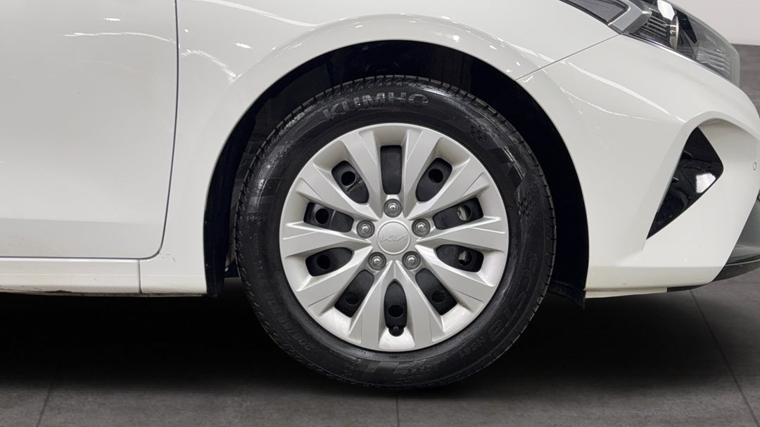2024 Kia Cerato S, Automatic, 15084 km, Right Front Wheel