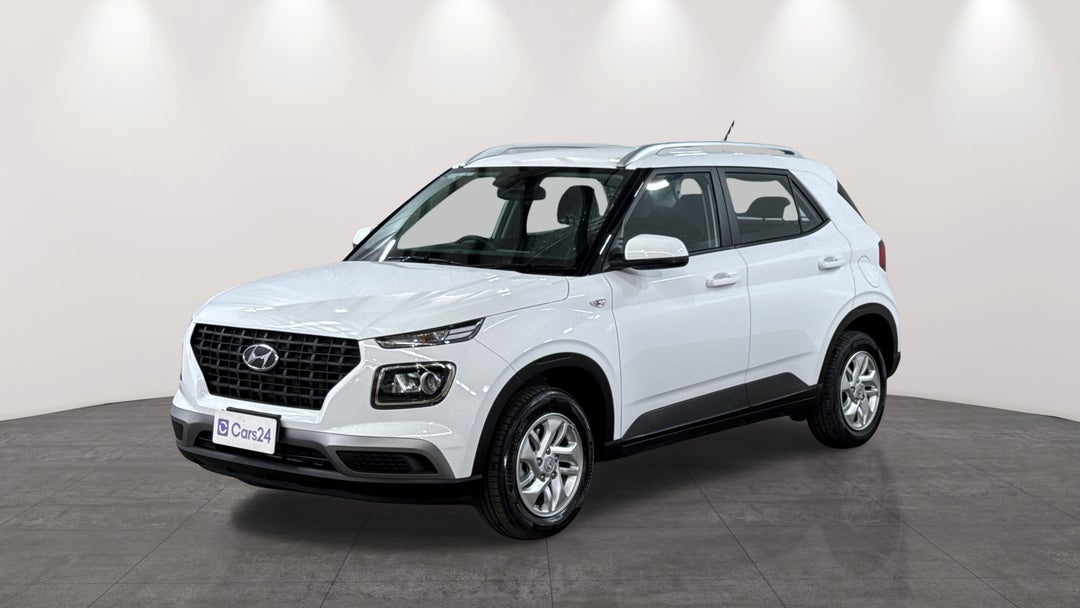 2024 Hyundai Venue Venue, Automatic, 3624 km, Left Front Diagonal (45- Degree) View