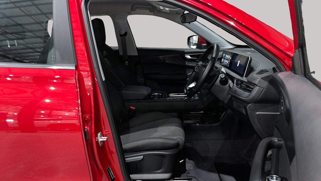 2025 Chery Tiggo 4 Pro Urban, Automatic, 6553 km, Right Side Front Door Cabin View