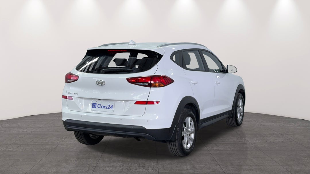 Right Back Diagonal (45- Degree) View