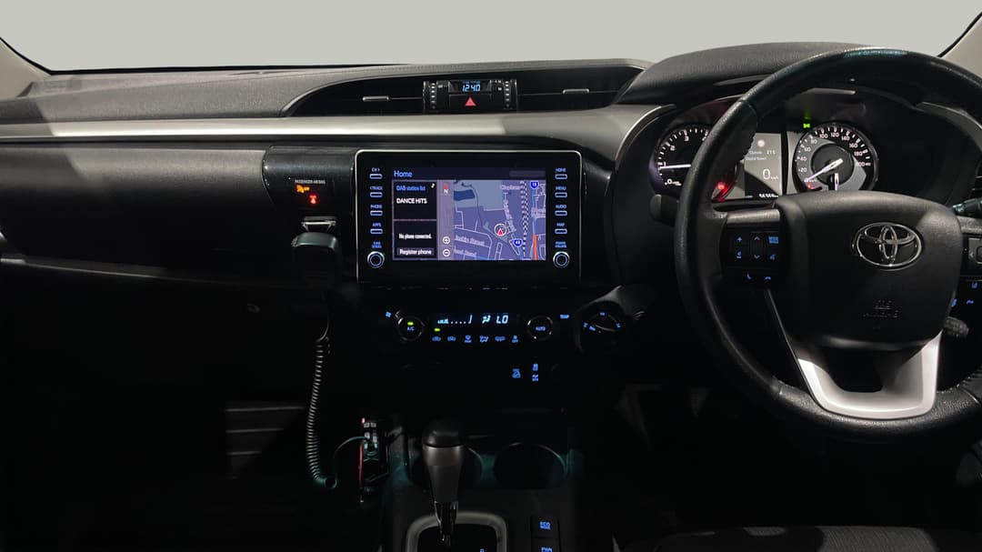 2021 Toyota Hilux Sr5 (4x4), Automatic, 56369 km, Dashboard View