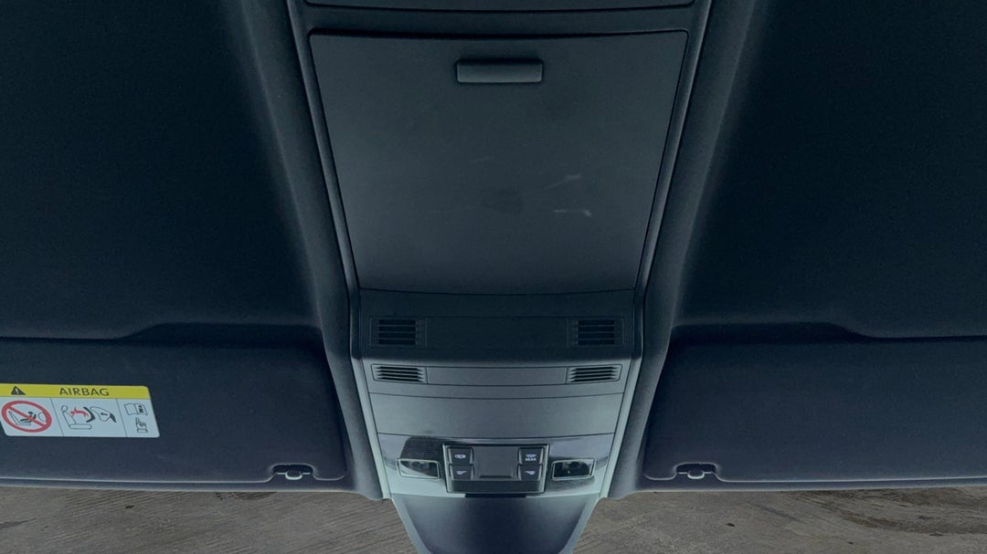 On-Roof Controls/Sunglass holder