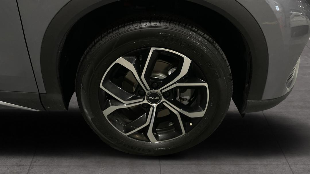 2025 Byd Atto 3 Standard Range, Automatic, 11271 km, Right Front Wheel