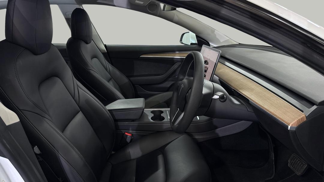 2022 Tesla Model 3 Long Range, Automatic, 23235 km, Right Side Front Door Cabin View