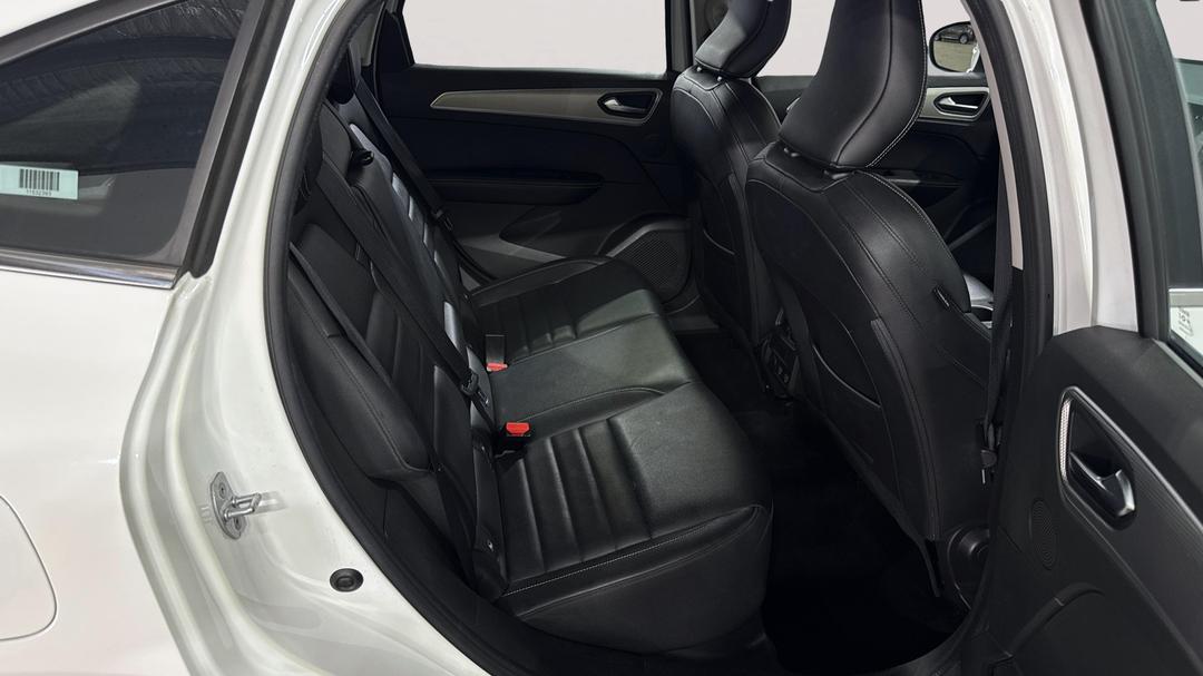 2023 Renault Arkana Zen, Automatic, 59789 km, Right Side Rear Door Cabin View