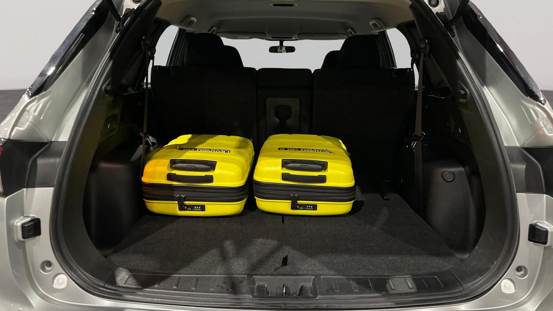 2024 Mitsubishi Outlander Es 7 Seat (2WD), Automatic, 57624 km, Boot Inside View with Luggage