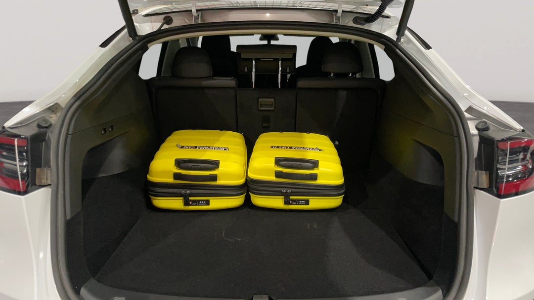 2023 Tesla Model Y Performance, Automatic, 32376 km, Boot Inside View with Luggage