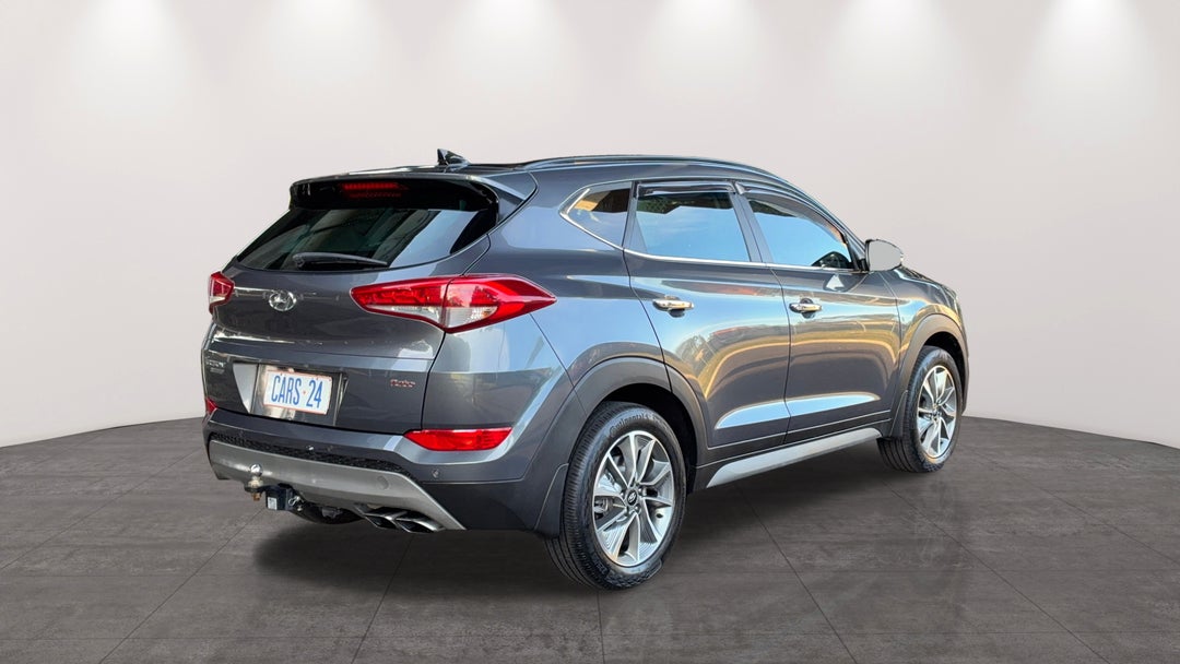 Right Back Diagonal (45- Degree) View