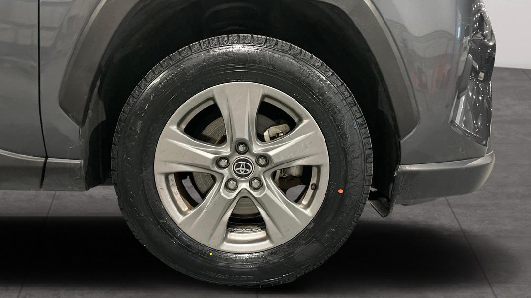 2023 Toyota RAV4 Gx (AWD) Hybrid, Automatic, 47150 km, Right Front Wheel