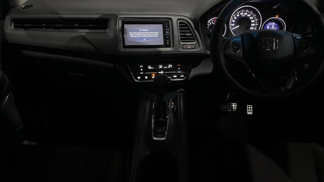 2019 Honda HR-V Vti, Automatic, 66207 km, Center Console