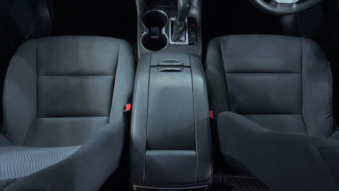 2019 Toyota Kluger Gx (4x2), Automatic, 107402 km, Center Console