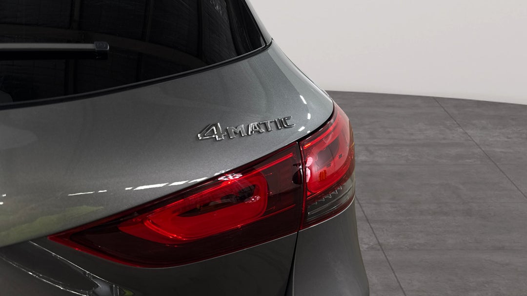 2022 Mercedes-benz GLA 250 4matic, Automatic, 33906 km, Badge (Boot Right Side)