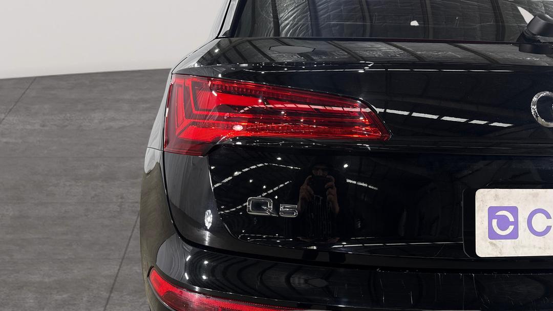 2021 Audi Q5 45 Tfsi Quattro Sport Mhev, Automatic, 71642 km, Badge (Boot Left Side)