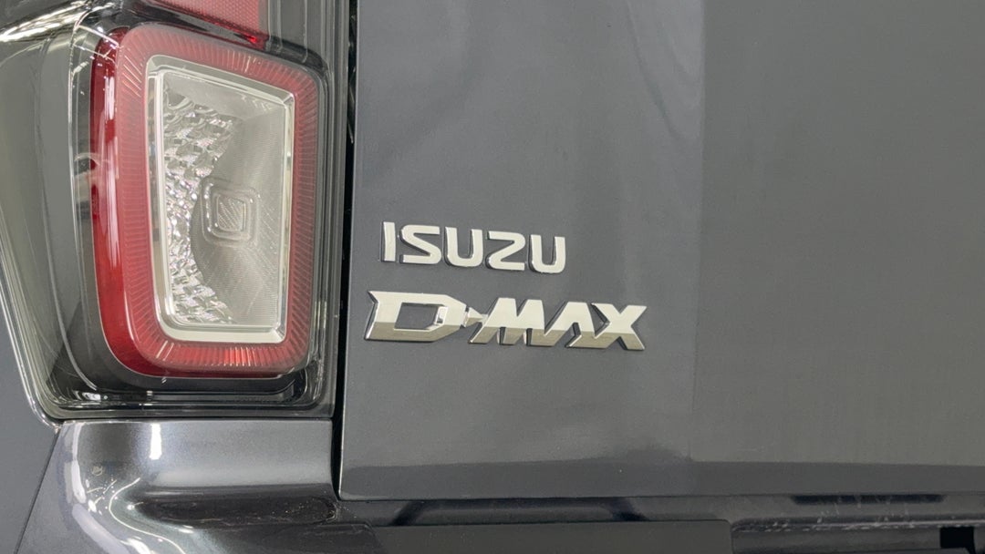 Badge (Boot Left Side)