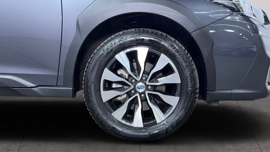 2024 Subaru Outback AWD Touring Xt, Automatic, 14269 km, Right Front Wheel