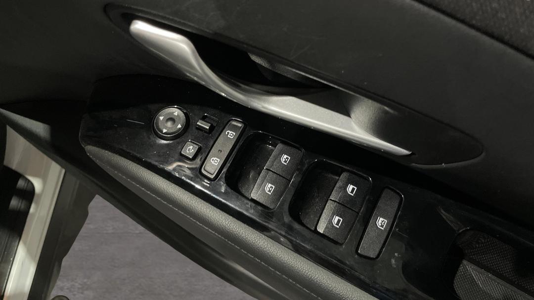 2024 Hyundai Tucson (FWD), Automatic, 51291 km, Drivers Side Door Panel Controls