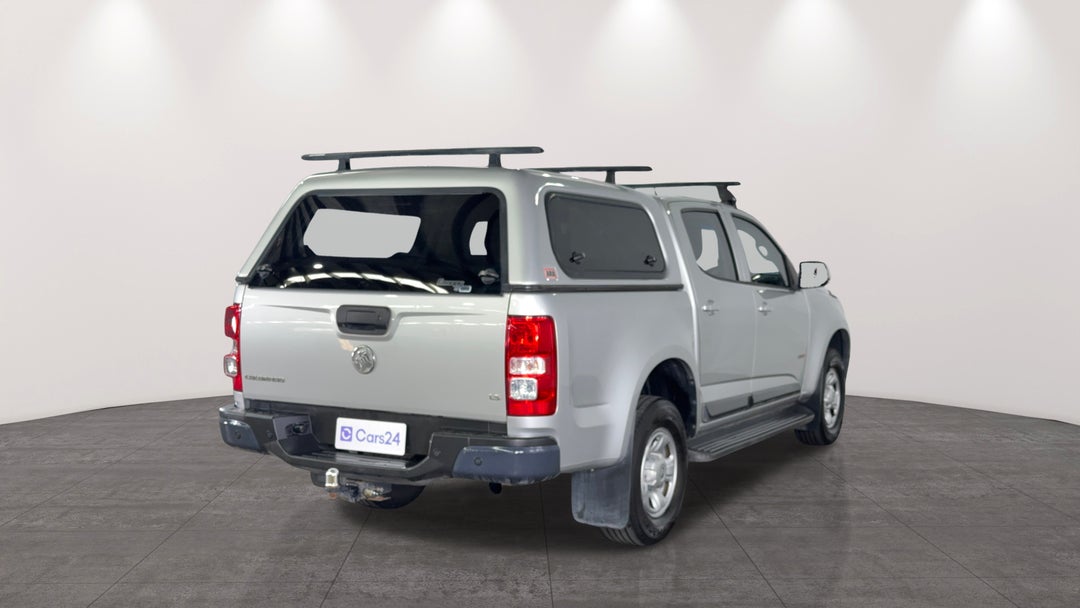 Right Back Diagonal (45- Degree) View