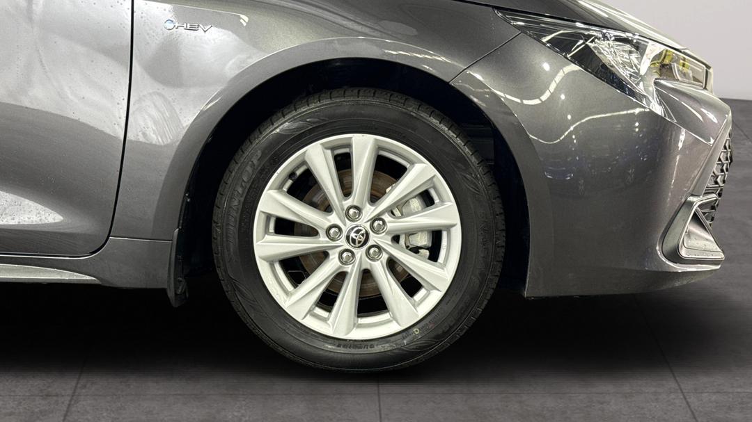 2024 Toyota Corolla Ascent Sport + Conv Pk Hybrid, Automatic, 23929 km, Right Front Wheel