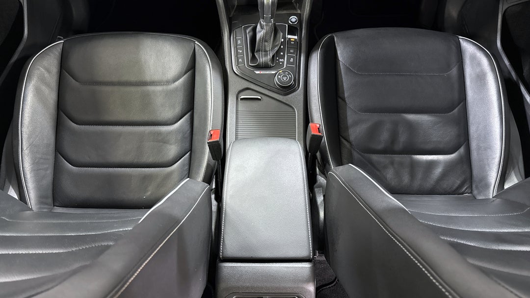 2018 Volkswagen Tiguan Allspace 162 Tsi Highline, Automatic, 82568 km, Center Console