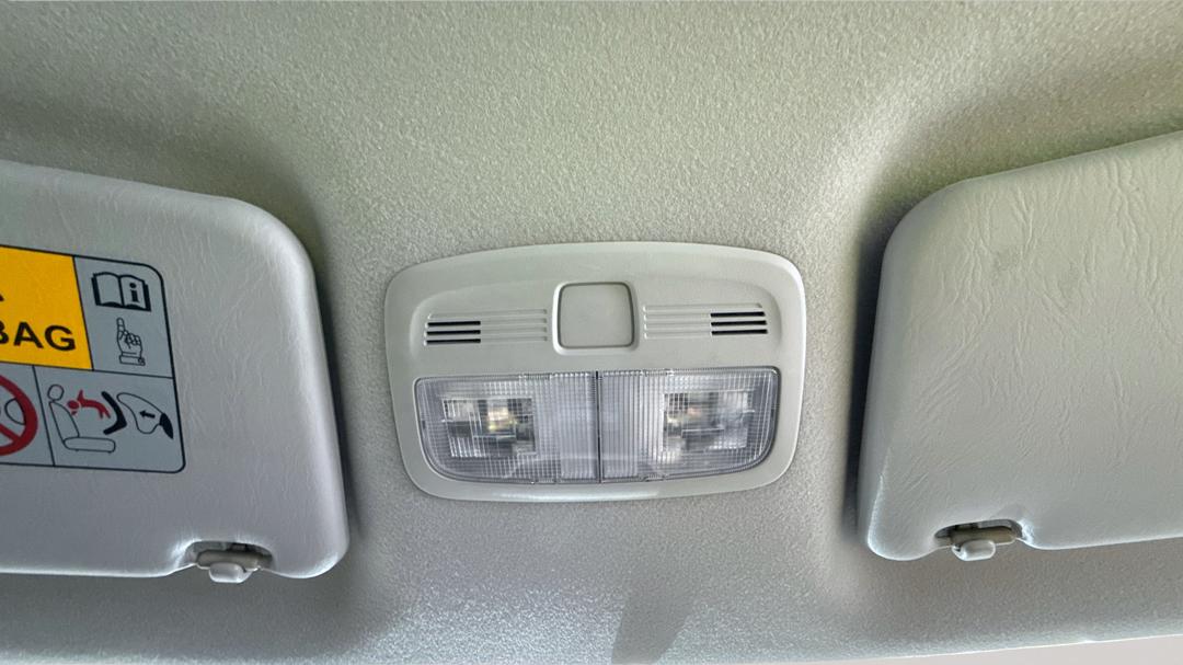 2015 Suzuki Swift Gl Navigator, Automatic, 64729 km, On-Roof Controls/Sunglass holder