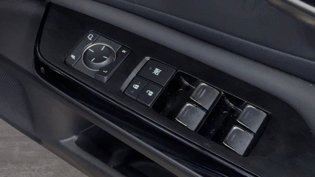 2023 Lexus Es250 Luxury, Automatic, 22652 km, Drivers Side Door Panel Controls