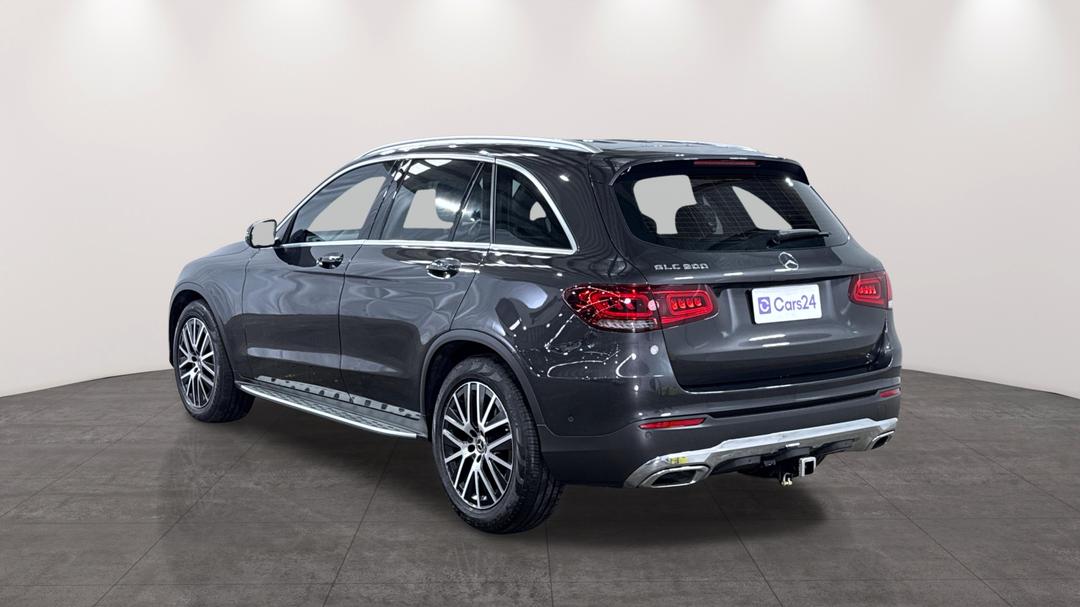 2021 Mercedes-benz GLC 200, Automatic, 46449 km, Left Back Diagonal (45- Degree) View