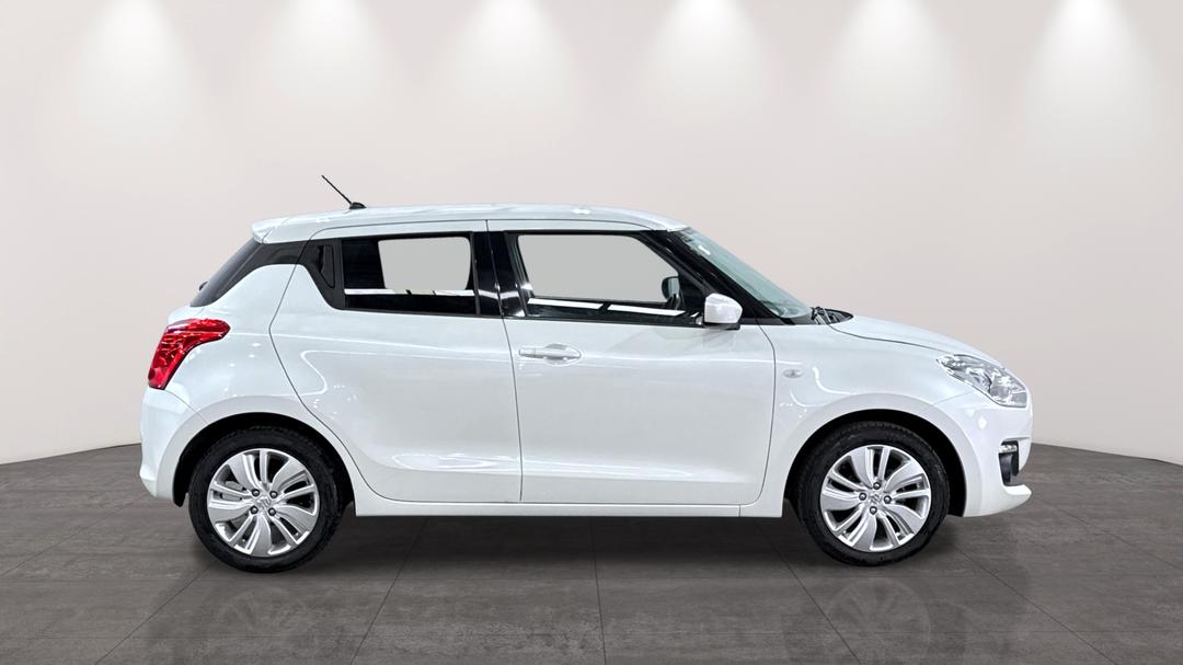 2017 Suzuki Swift Gl Navigator, Automatic, 77853 km, Right Side View