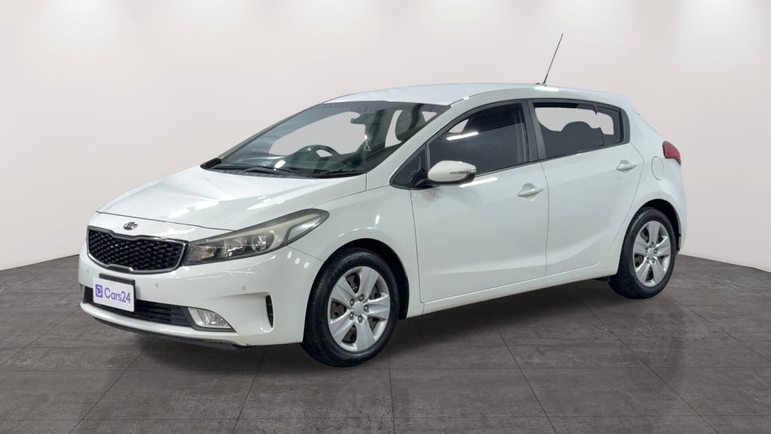 2017 Kia Cerato S, Automatic, 164616 km, Left Front Diagonal (45- Degree) View