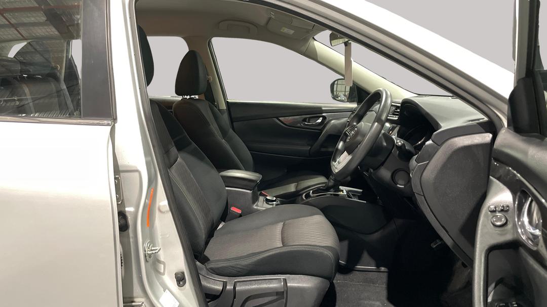 2019 Nissan X-trail Ts (4WD), Automatic, 148011 km, Right Side Front Door Cabin View