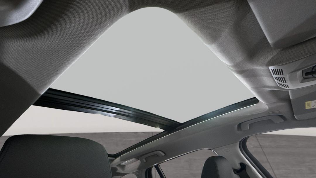 2021 BMW X1 sDrive 18i, Automatic, 28239 km, Interior Sunroof/Moonroof