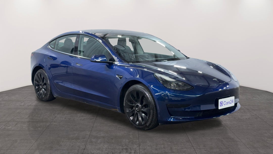 2022 Tesla Model 3 Rear-wheel Drive, Automatic, 65717 km, Right Front Diagonal (45- Degree) View