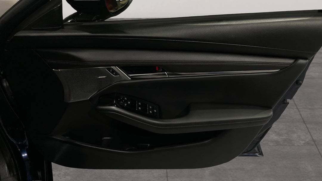 2019 Mazda Mazda3 G25 Astina, Automatic, 48678 km, Speaker View