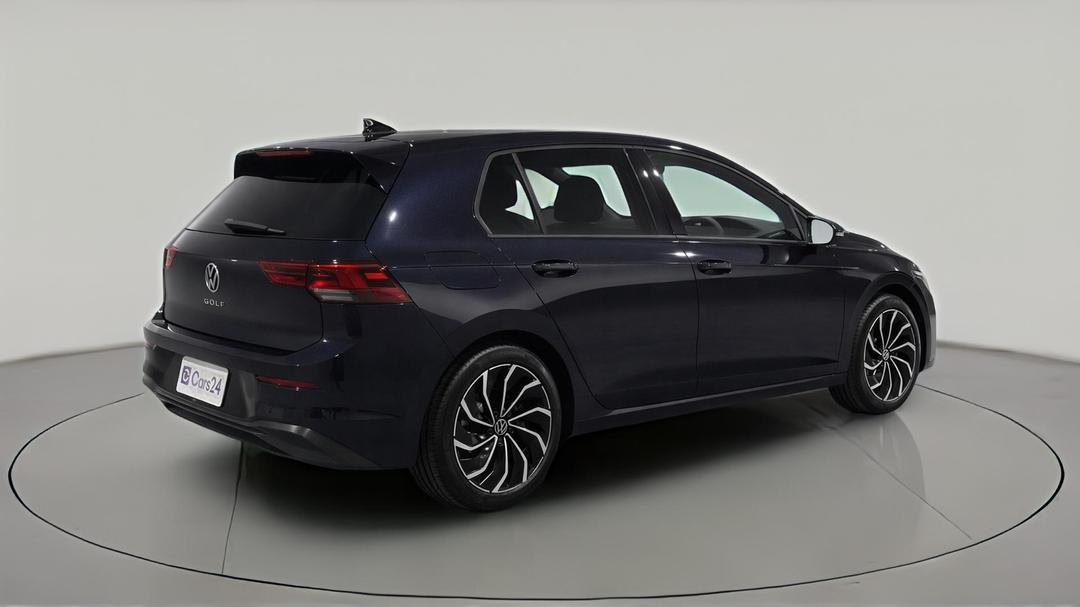 2022 Volkswagen Golf 110tsi Life, Automatic, 19346 km, Right Back Diagonal (45- Degree) View