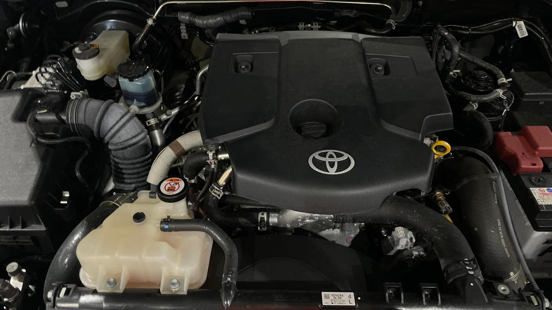 2024 Toyota Hilux Rogue 48v (4x4), Automatic, 9767 km, Open Bonnet (Engine)