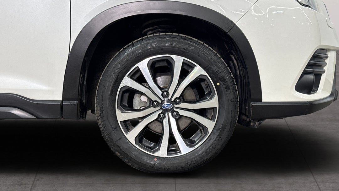 2022 Subaru Forester 2.5i Premium (AWD), Automatic, 70641 km, Right Front Wheel