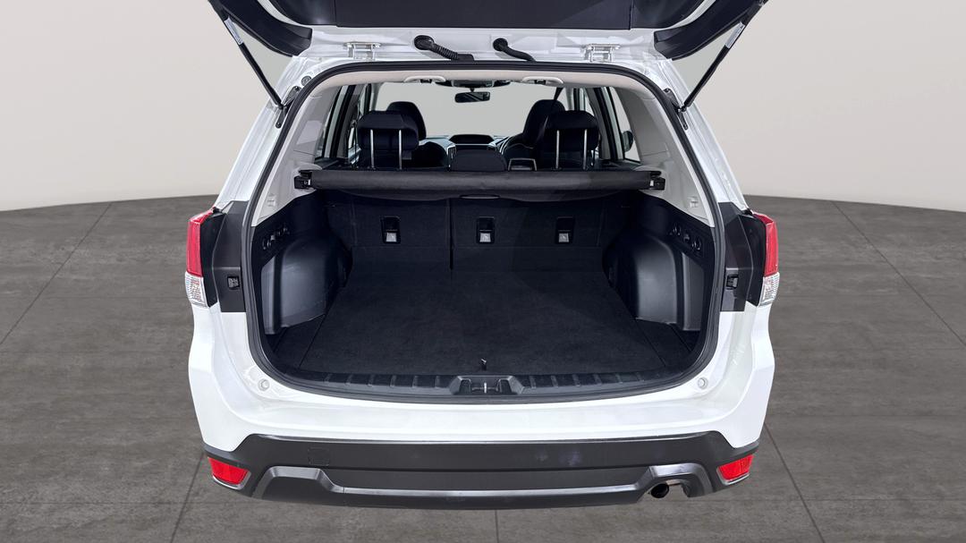 2024 Subaru Forester 2.5i (AWD), Automatic, 50647 km, Boot Inside View