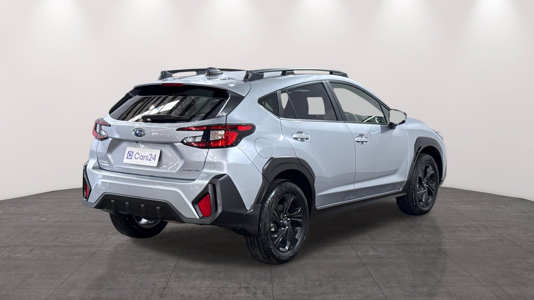 2025 Subaru Crosstrek AWD 2.0l, Automatic, 26700 km, Right Back Diagonal (45- Degree) View