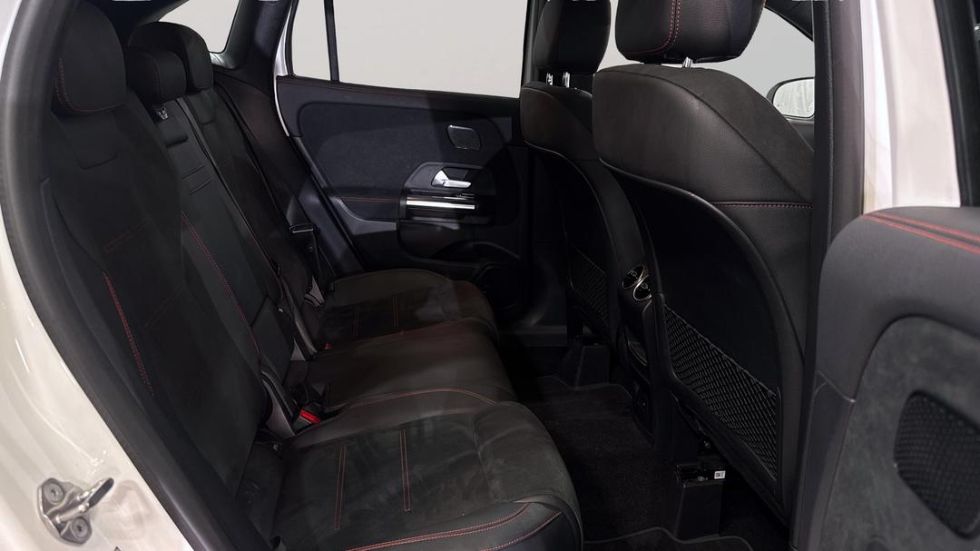 2021 Mercedes-benz GLA 250 4matic, Automatic, 16149 km, Right Side Rear Door Cabin View