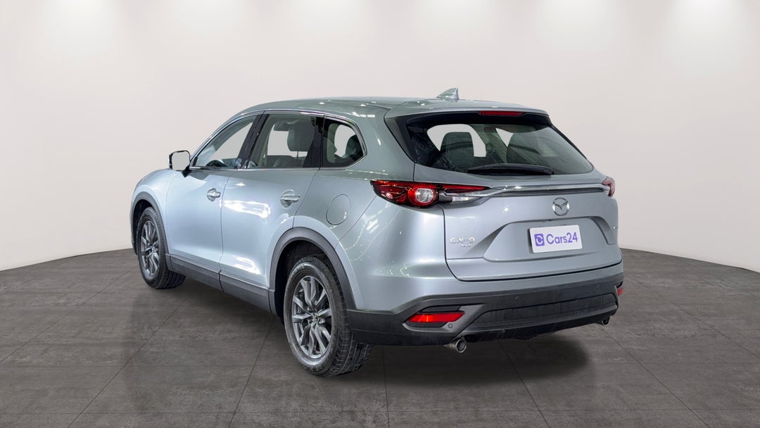 Left Back Diagonal (45- Degree) View