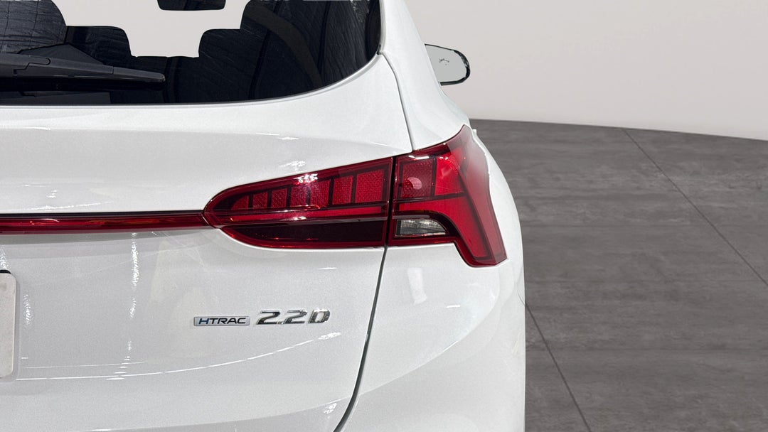 2023 Hyundai Santa Fe Highlander Crdi (AWD), Automatic, 38268 km, Badge (Boot Right Side)