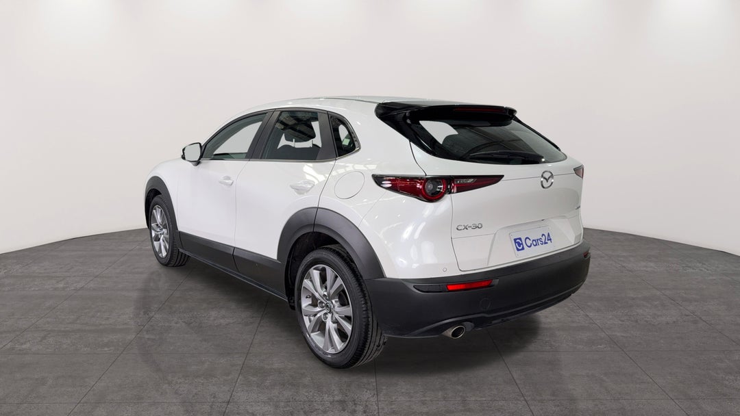 Left Back Diagonal (45- Degree) View