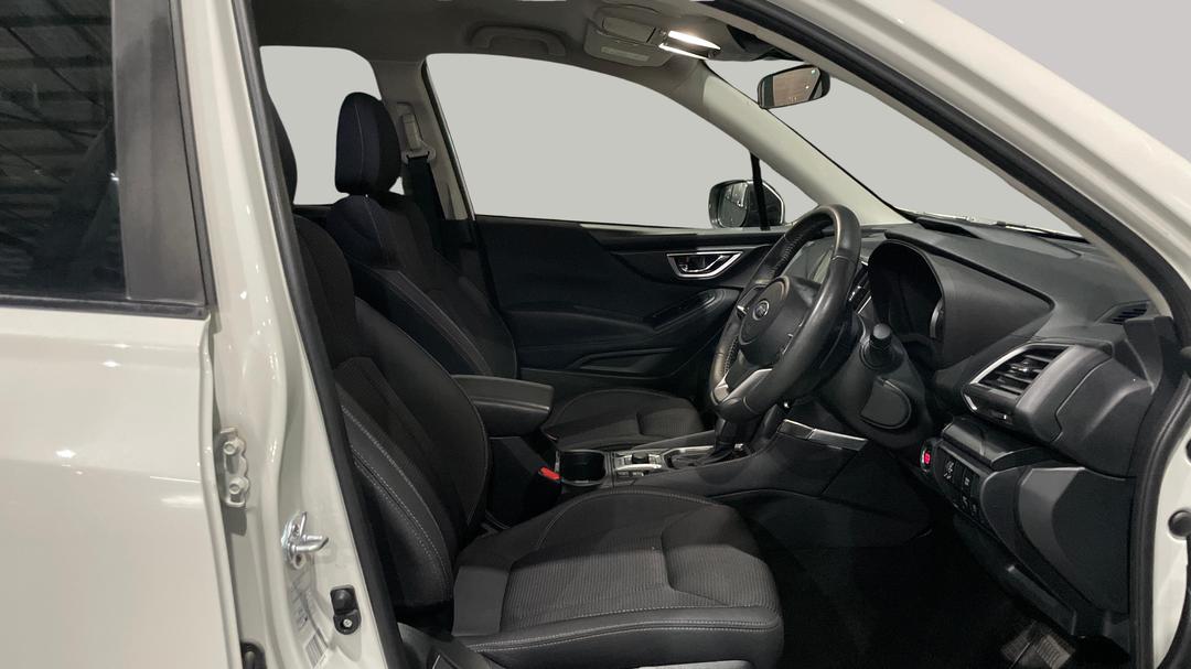 2024 Subaru Forester 2.5i (AWD), Automatic, 40401 km, Right Side Front Door Cabin View