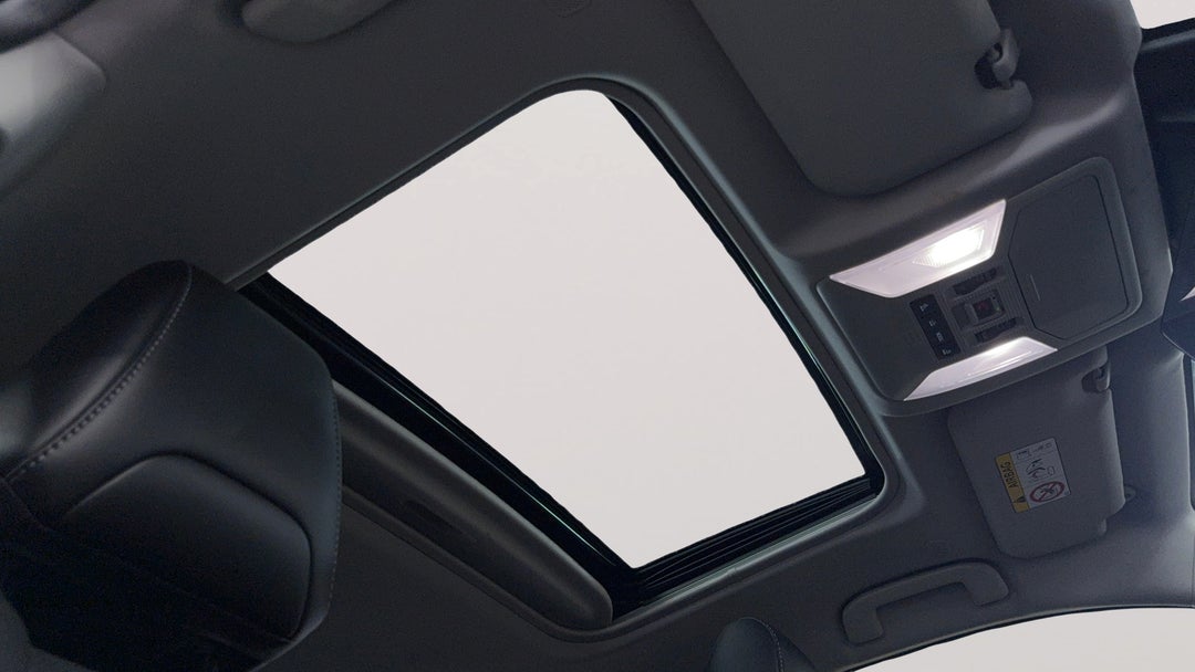 2023 Toyota RAV4 Cruiser (2wd) Hybrid, Automatic, 29598 km, Interior Sunroof/Moonroof