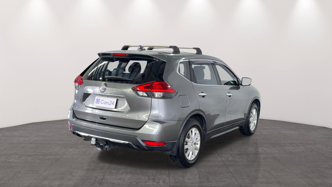 Right Back Diagonal (45- Degree) View