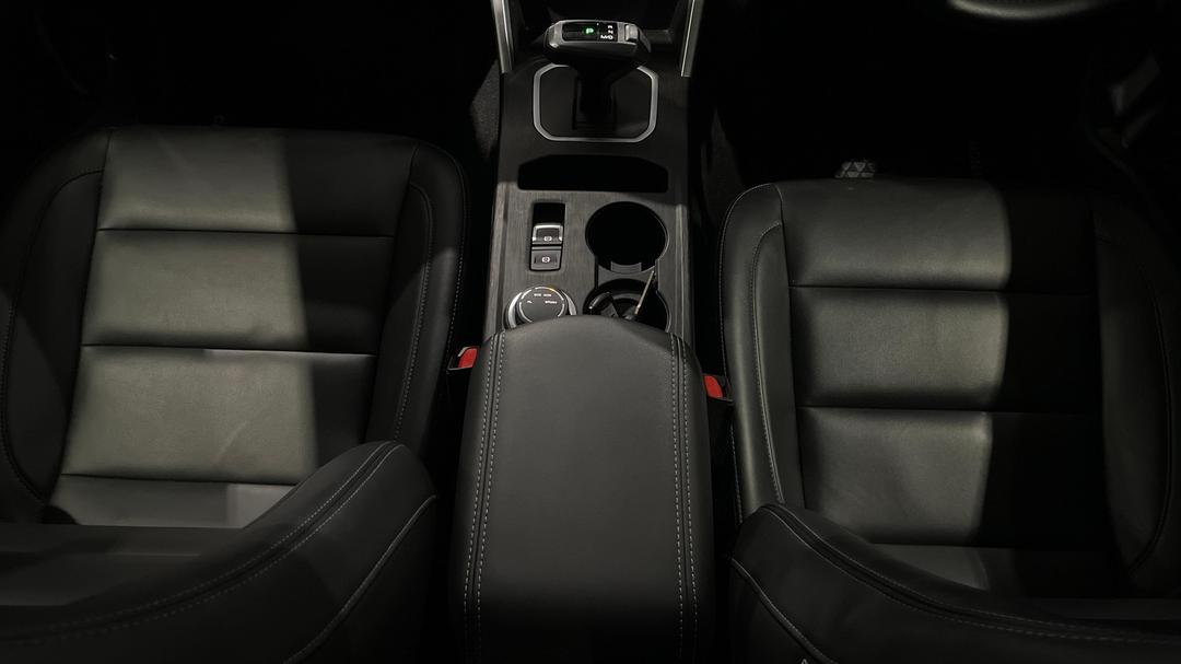 2022 GWM Ute Cannon-l (4x4), Automatic, 33084 km, Center Console